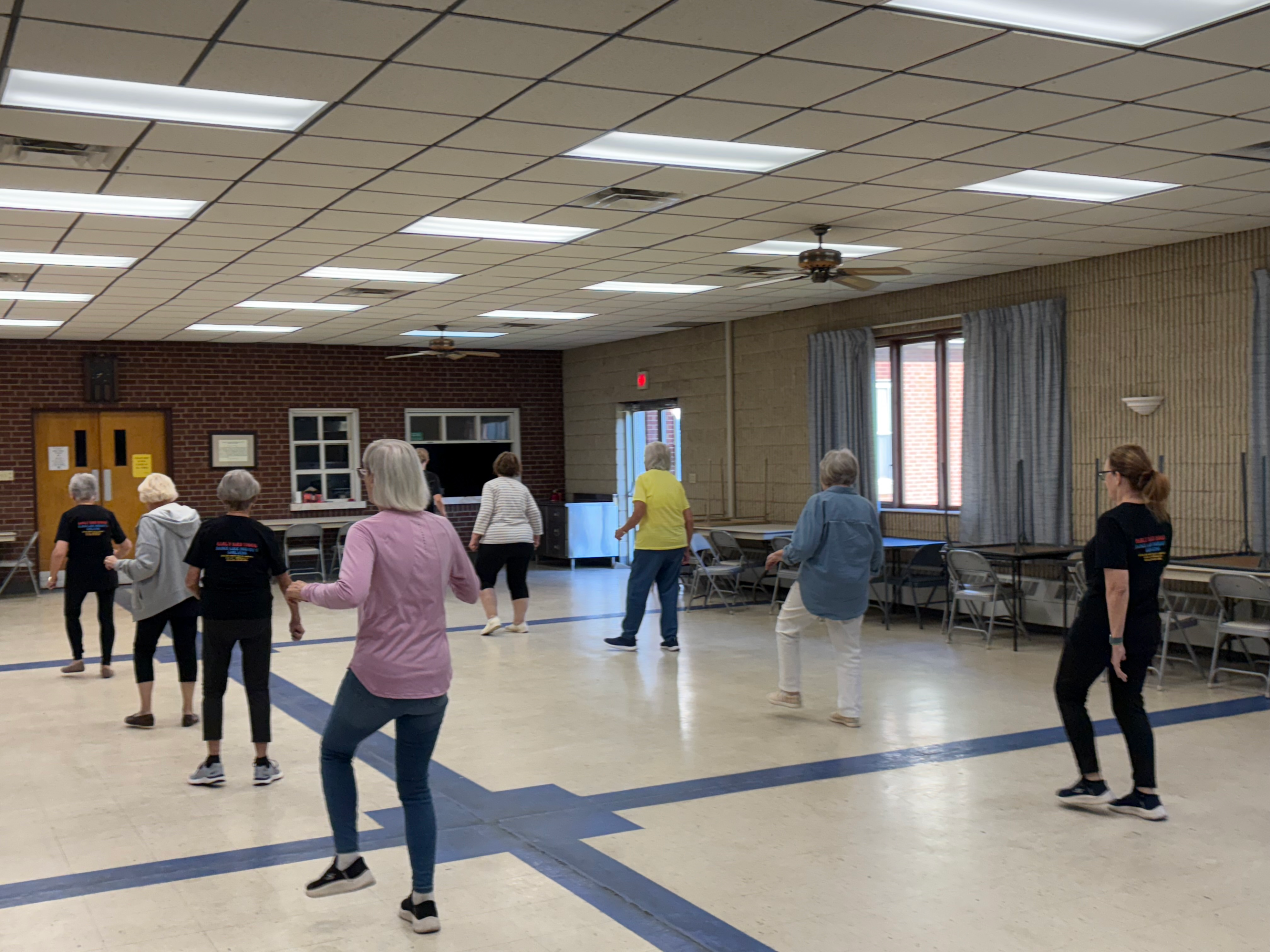 People dancing at Valley Vibes